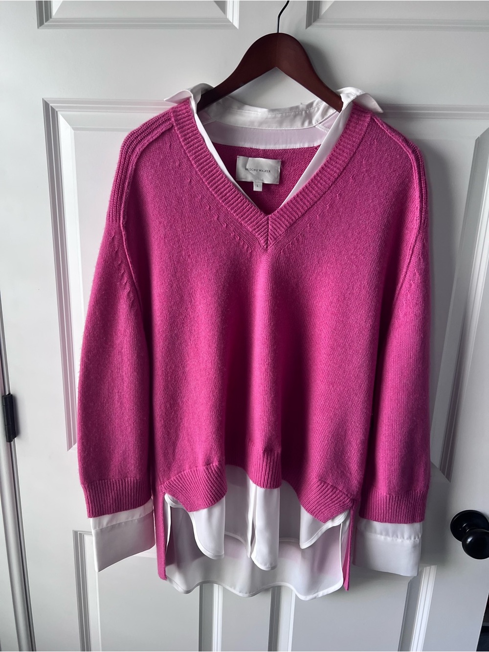 Brochu Walker Pink V-Neck Cashmere Blend Sweater - Picture 2 of 5
